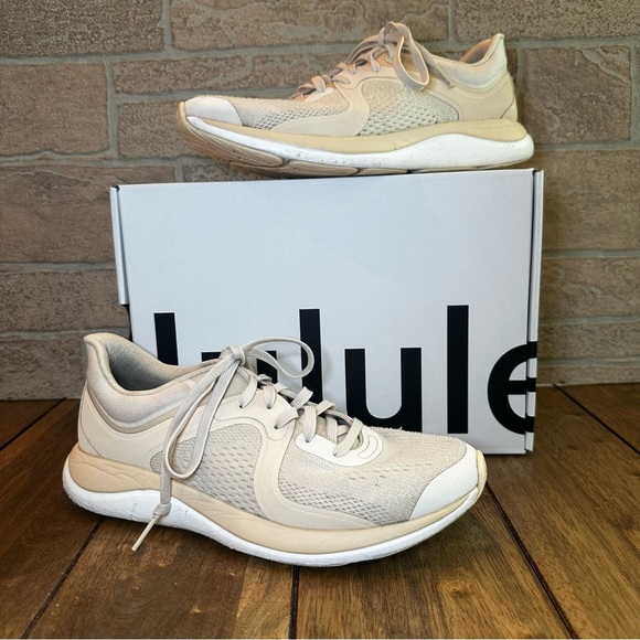 lululemon athletica Shoes - Lululemon Chargefeel Low Womens Workout Shoe Light Ivory Dove Grey White/Sz 8.5